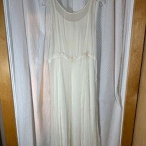 Vintage April Cornell wedding dress with butterfly detail